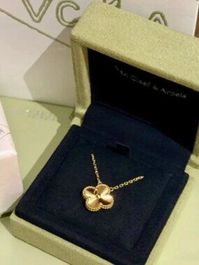 Van Cleef & Arpels necklace